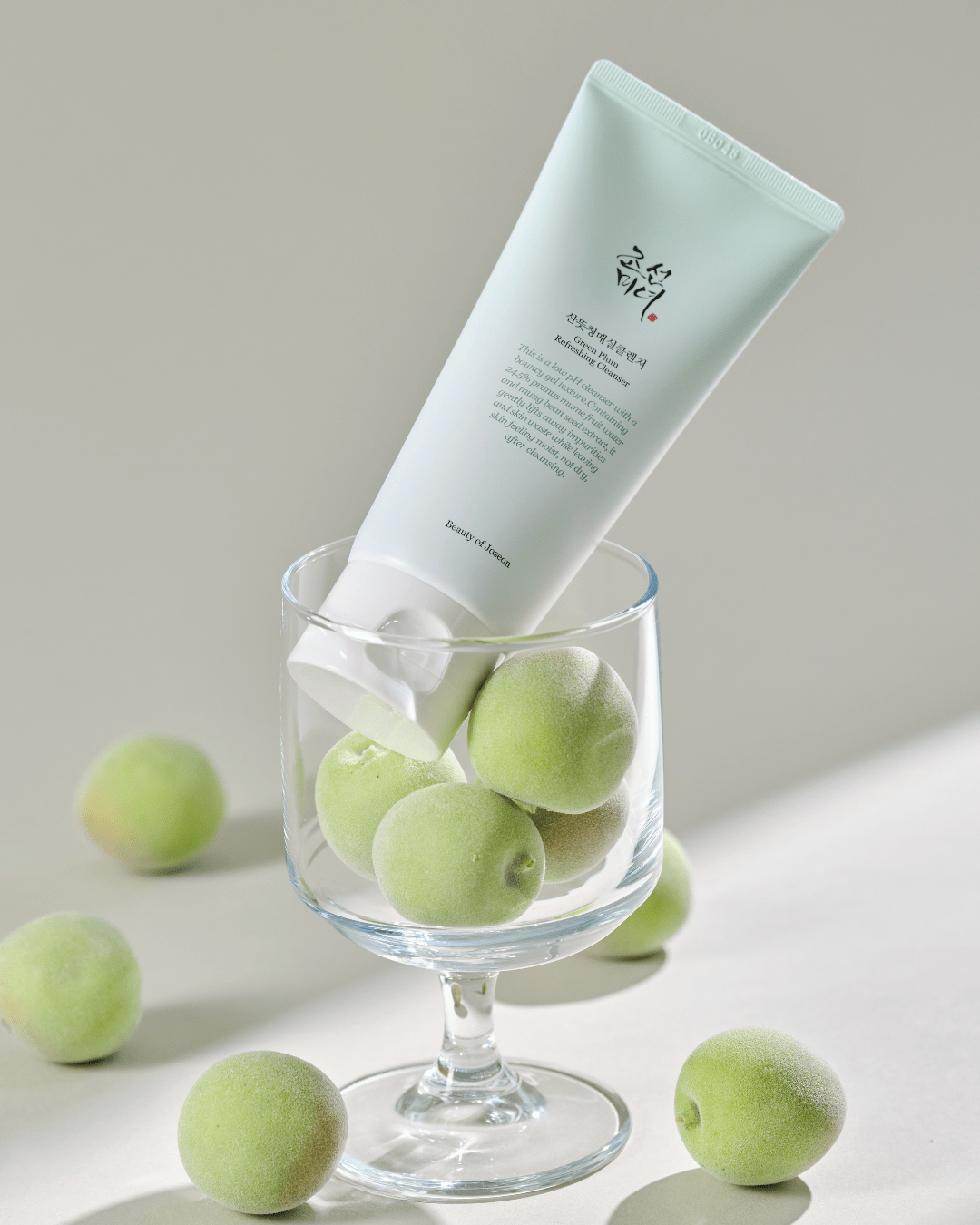 Green Plum Refreshing Cleanser