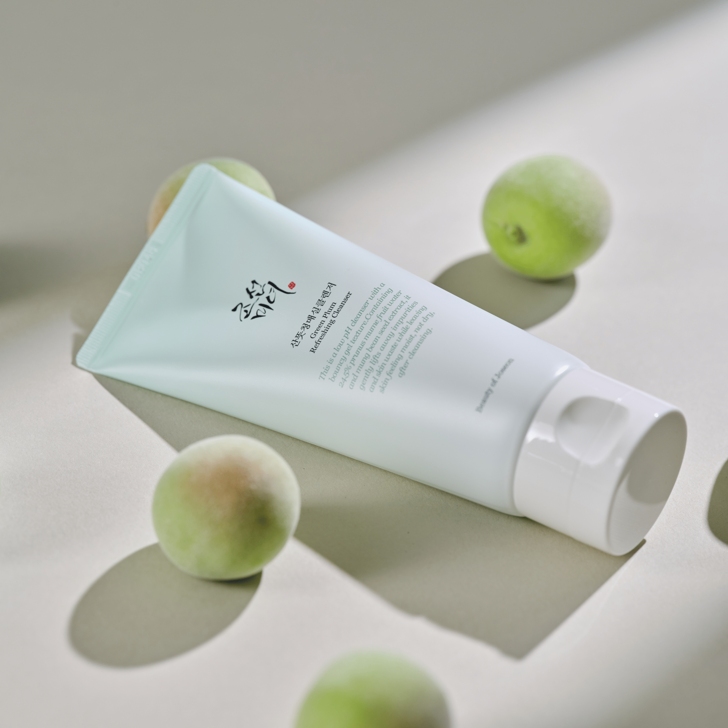 Green Plum Refreshing Cleanser
