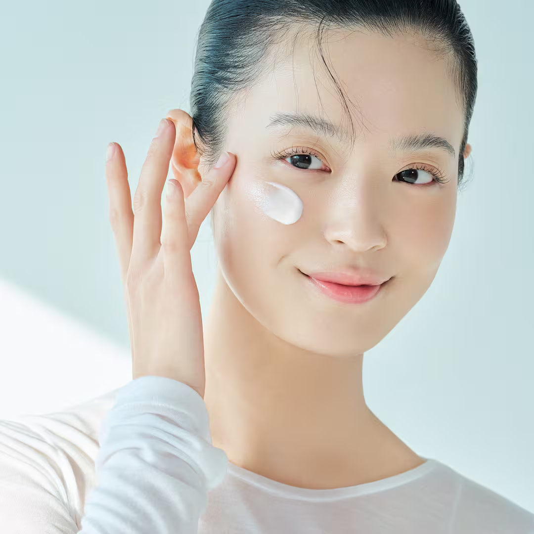 Madagascar Centella Hyalu-Cica Water-Fit Sun Serum UV